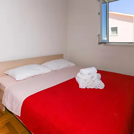 Luciana Apartament *